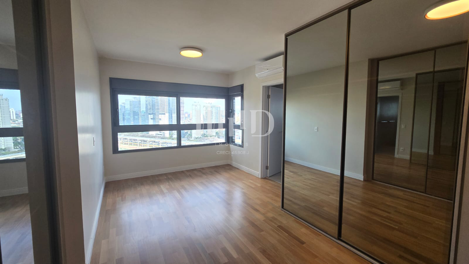 WhatsApp Image 2025-09-01 at 15.42.59 (1)